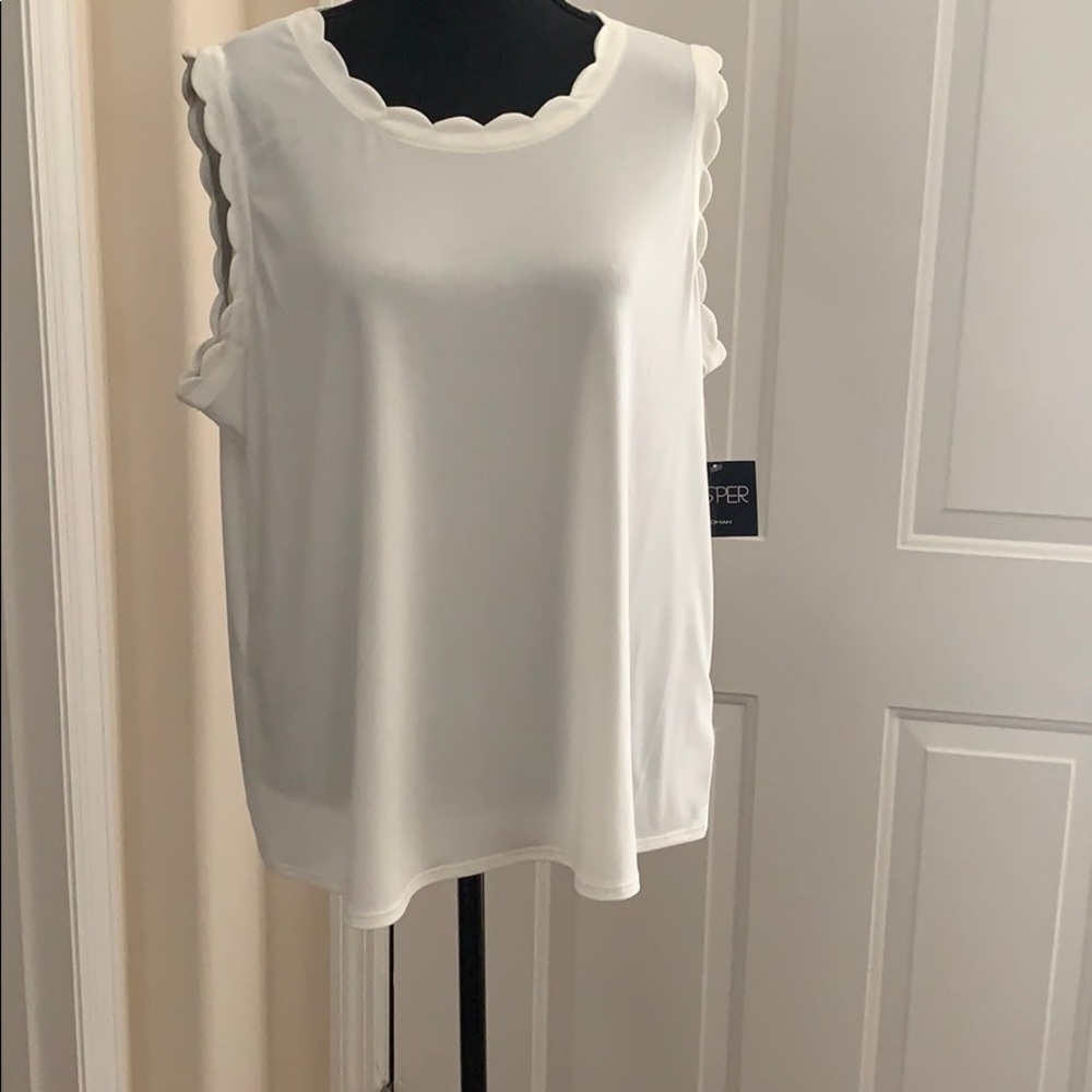 Kasper Plus White Sleeveless Scallop Trimmed Scoop Neck Top - 1X